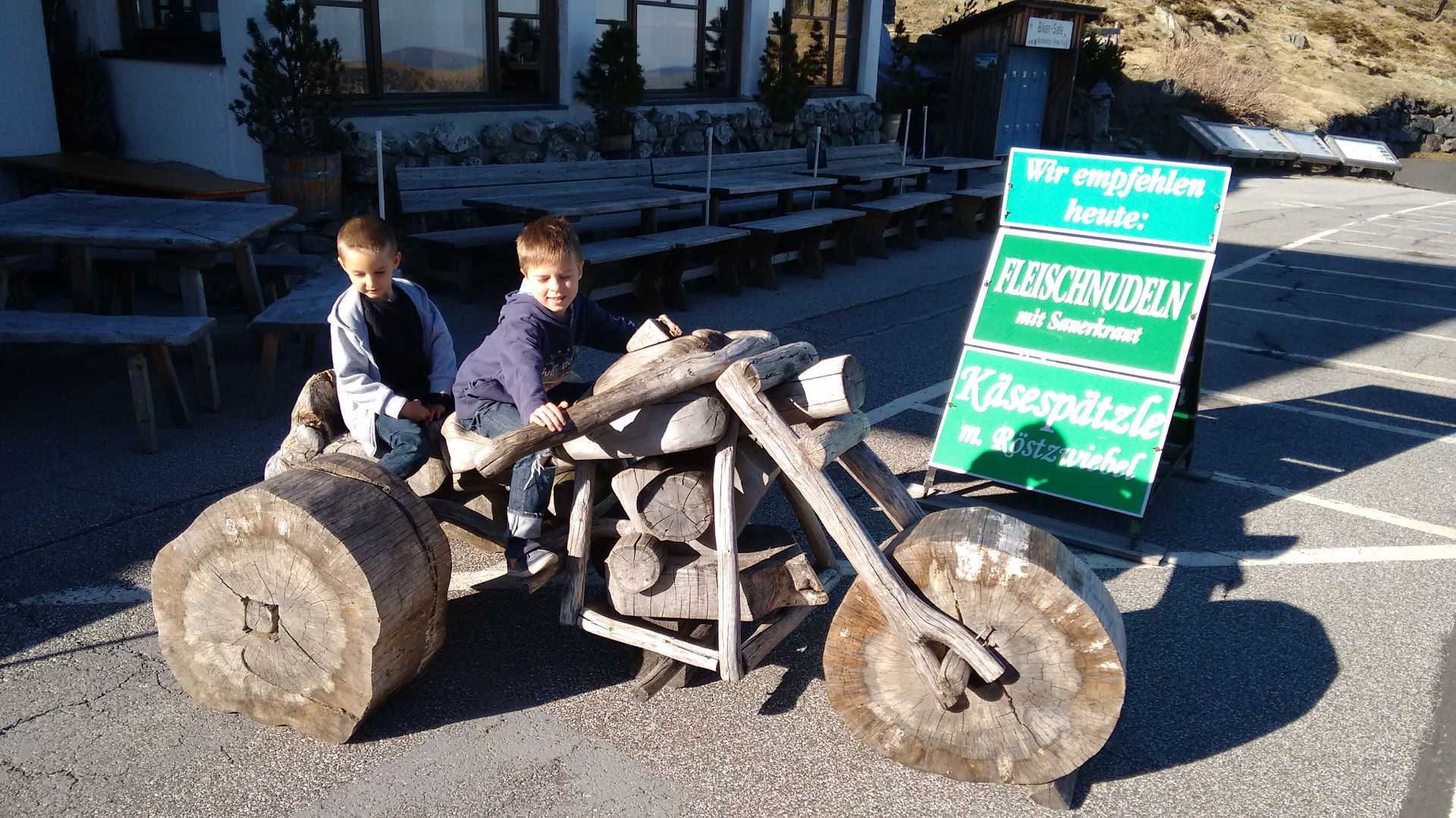 IMG 20160522 181229210