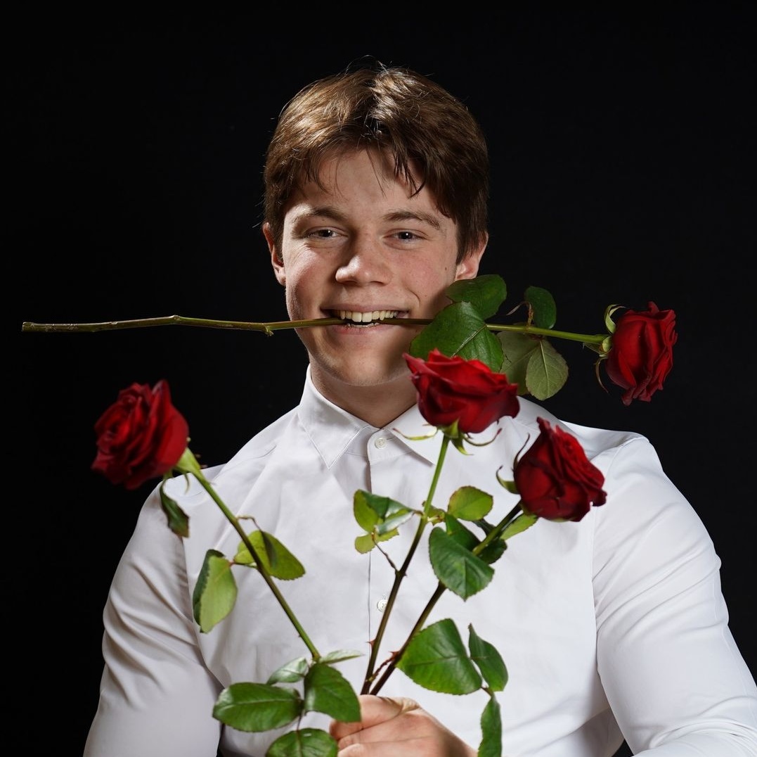 7fcd794d e4cc 4dbf ab7b 8