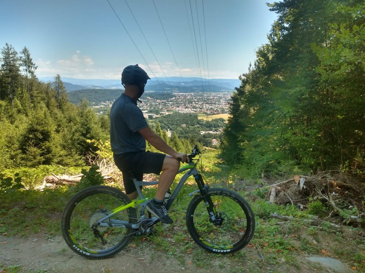 61038597 46bc 484a 94d7 6255f3d765b4