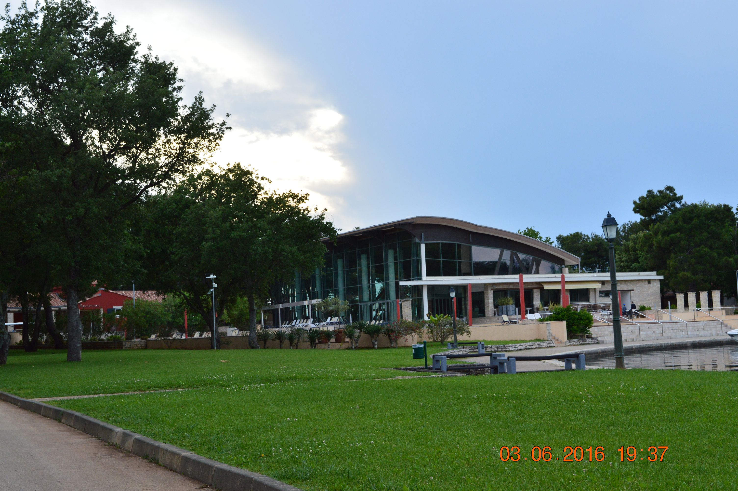 K DSC 0732